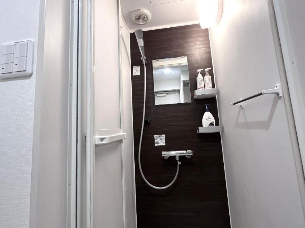 Habitación en casa particular Shinjuku Shinokubo 駅近 A7 *